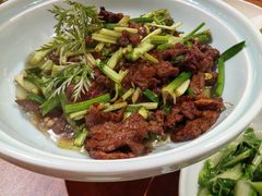 小炒黄牛-老滇山寨•云南特色菜•地方菜•民族风情歌舞表演(金碧店)