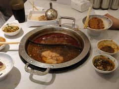 -嘎琉鲜切牛肉自助火锅