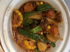 东北一锅出-上关雪東北菜(中房金谊店)