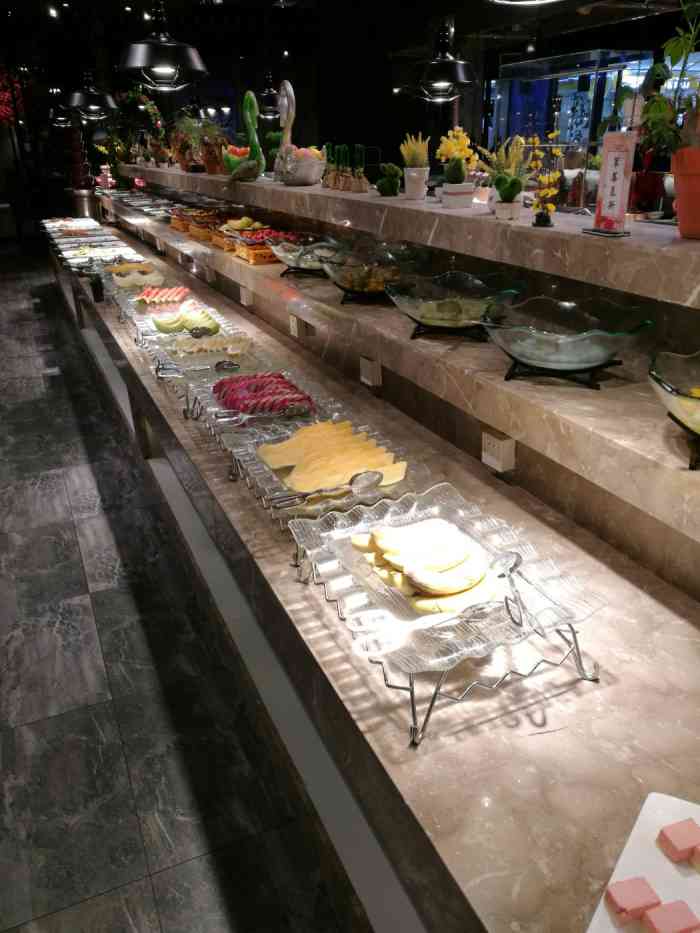e家之煮小海鲜火锅自助餐厅(滨江道欧乐广场店)-"好久没有吃自助餐了