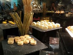 -上海西藏大厦万怡自助餐厅(徐汇店)