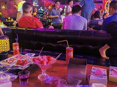 -喜鹊音乐酒馆(西街店)