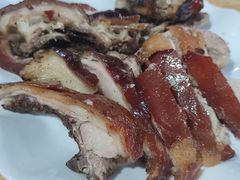 -黄记四更烤乳猪店