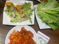 -明洞阿姨·韩式酱蟹烤肉·创意料理(三元桥店)