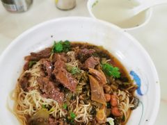 -阿阳牛腩腌面店