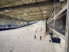 -乔波室内滑雪场