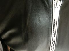 -京伟修鞋洗鞋奢侈品皮具护理店