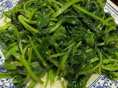 -乡土特色.冷锅鱼.牦牛肉汤锅