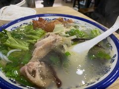-德致祥云南过桥米线(云天小苑店)