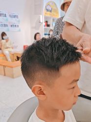 -Oh my head 儿童理发(丹尼斯大卫城店)