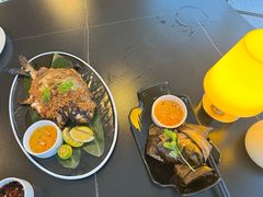 -三亚亚龙湾瑞吉酒店·宴悦Driftwood·游水海鲜·牛排·草坪·私人定制