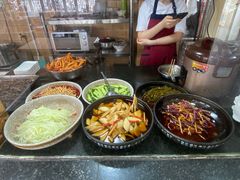 自助取餐区-西环肥仔螺蛳粉(总店)