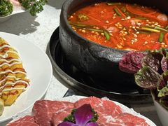 -贵府酸汤牛肉火锅·贵州老字号(飞山街店)