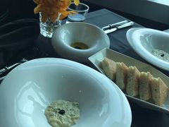 餐前面包-随意鸟地方101观景餐厅