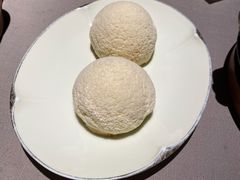 酥皮叉烧包-荣轩(新荣记环球金融中心店)