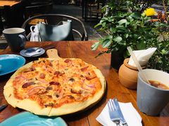 -蓝壁虎咖啡酒馆