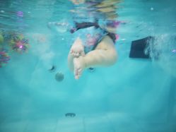 -趣游baby swim婴童游泳·盐氧护(旭辉u天地店)