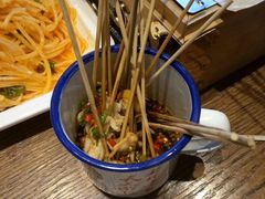 -喝丢一只鞋辣炒海鲜小烧烤(三八广场店)
