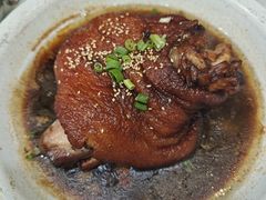 -老码头黑皮肘子锅包肉(文政街店)