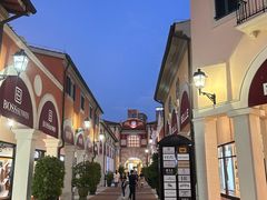 -佛罗伦萨小镇广佛名品奥特莱斯(疏港路店)