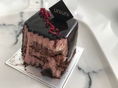 -UNI UNI(环亚凯瑟琳店)