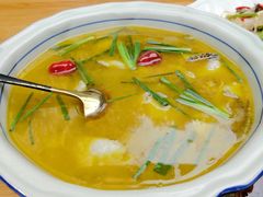 -渝半城经典川粤菜(重庆天地店)