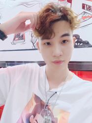 -八佰伴8008星级形象店