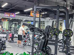 -超鹿运动(达信大厦店)