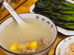 例汤-狮头牌卤味研究所·卤味饭(花城汇南区店)