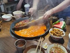 -萍姐火锅·公路夜市(武汉首店)