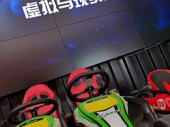 -未来战场·大空间VR·轰趴·团建(常营店)