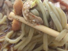 -鹍记特色牛杂面