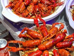 -肥小宝·金牌油焖大虾(襄阳龙虾地标店)