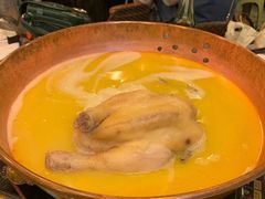 -鲜入围煮花胶鸡海鲜火锅