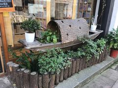 -猫的天空之城概念书店(杭州南宋御街店)