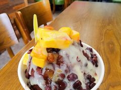 鲜芒果红豆炼乳刨冰-梁子刨冰王(鞍山西道店)