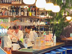 -Brut Eatery Wine Bar & Restaurant (建国东路店)