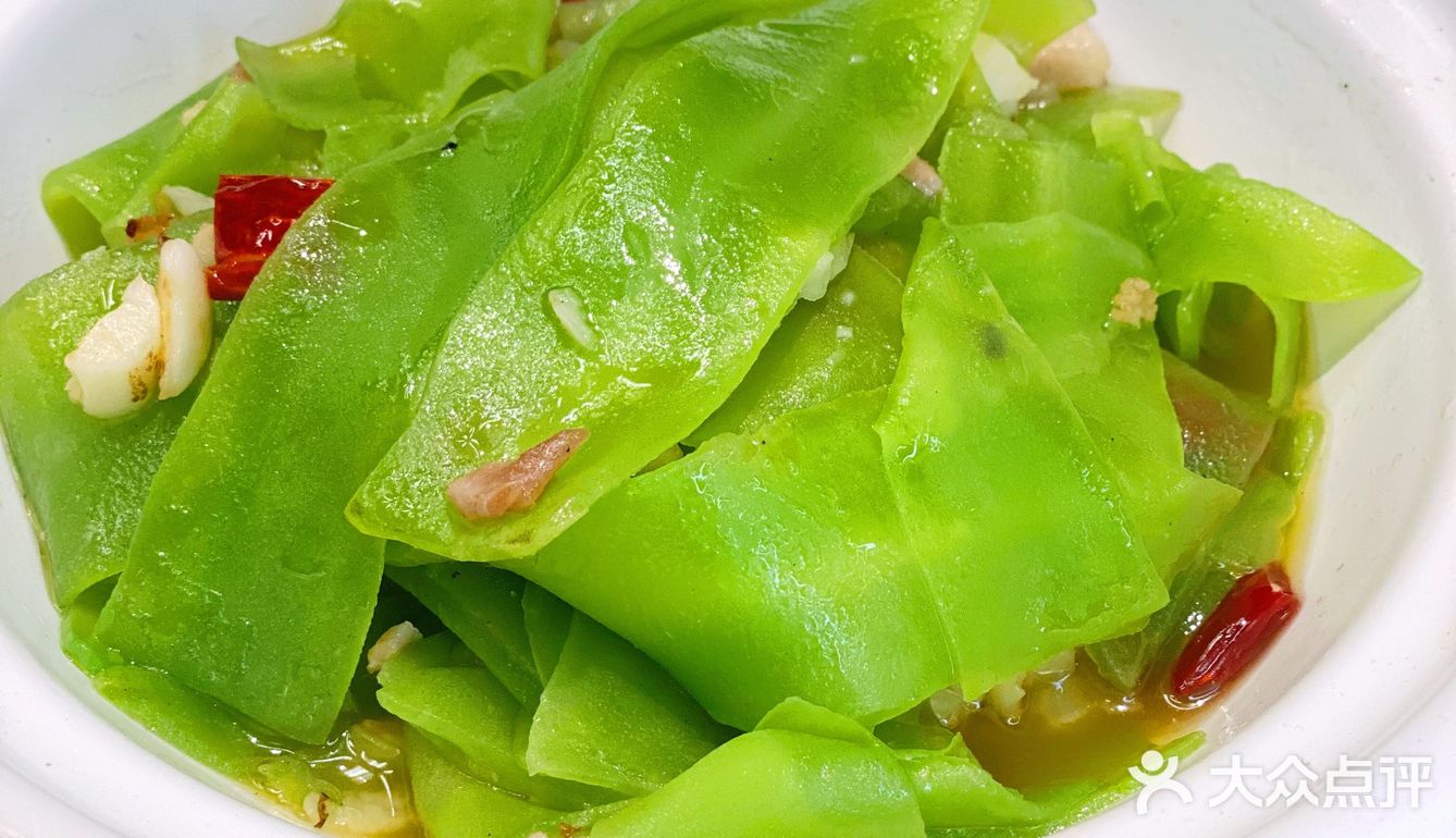 美食探店｜冬日必吃美味[爱心]许爷剁椒鱼头[爱心]