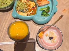 -耶里夏丽·丝路国际·新疆餐厅(浦东区东方路店)