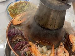 -一口猪海鲜浑锅·东北家常菜