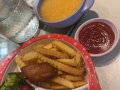 -雍哲港式餐厅(现代广场店)