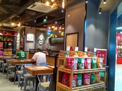 大堂-渝是乎川渝小炒(新世界百货望京店)