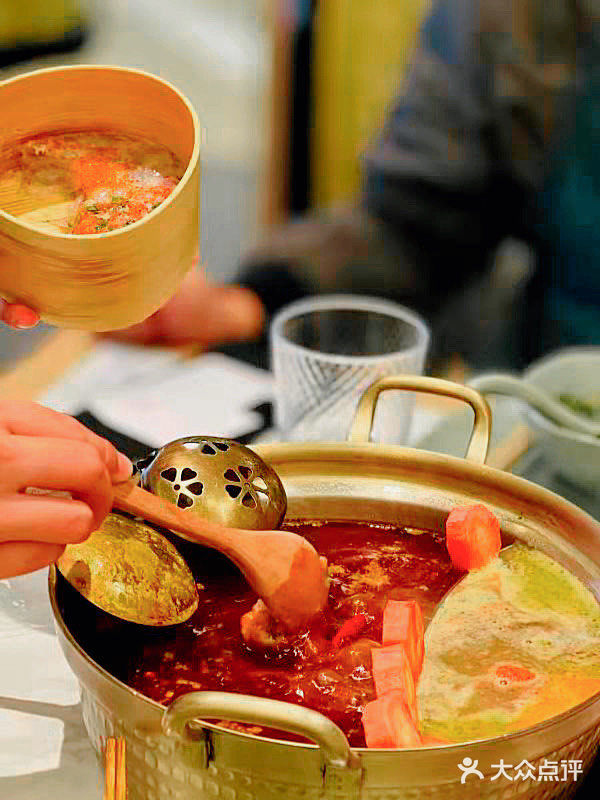 深圳熊猫领养| 2022年最好吃最有趣的火锅店