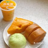 一笼里面八个，真心好吃~爆浆酸奶包