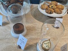 -VERIE BAKEHOUSE