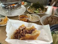 -闫家驴肉老店(华电一校店)