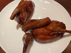 红烧乳鸽-杭州JW万豪酒店-万豪中餐厅
