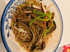 -镇南锅盖面馆(解放路店)