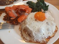 三文鱼红薯饼-Egg•Allday Brunch(襄阳北路店)