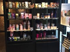 零售区-星巴克(苏州平江万达广场店)